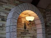 Выставочный павильон «Интервайн» - Объемная арка из ПВХ, фрезеровка, виниловое покрытие. Интерьерное освещение.